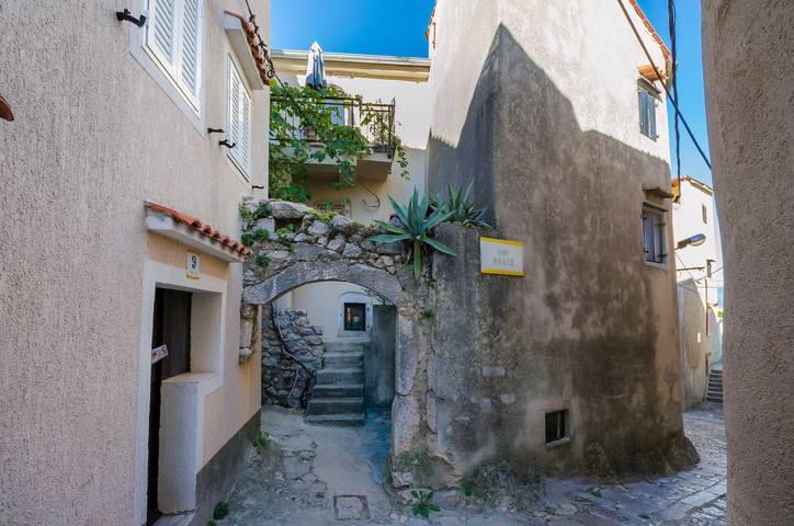 Smještaj za odmor za 3 osoba, s Balkon u Vrbnik