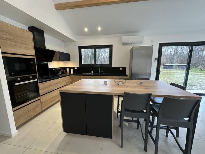 Gîte pour 6 personnes, avec piscine ainsi que terrasse et jardin dans Réserve naturelle du Courant d'Huchet - 4