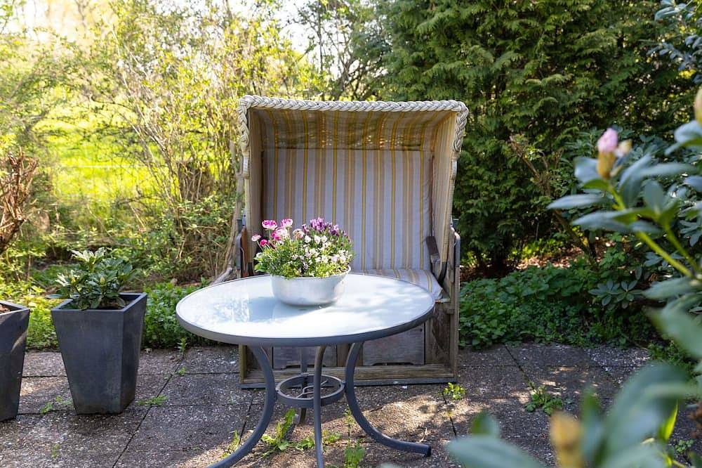 Wunderbares alleinstehendes Ferienhaus mit  W-Lan, Tv, Terrasse, Haustiere erlaubt und Parkplatz in Oberndorf-Oste, Landkreis Cuxhaven