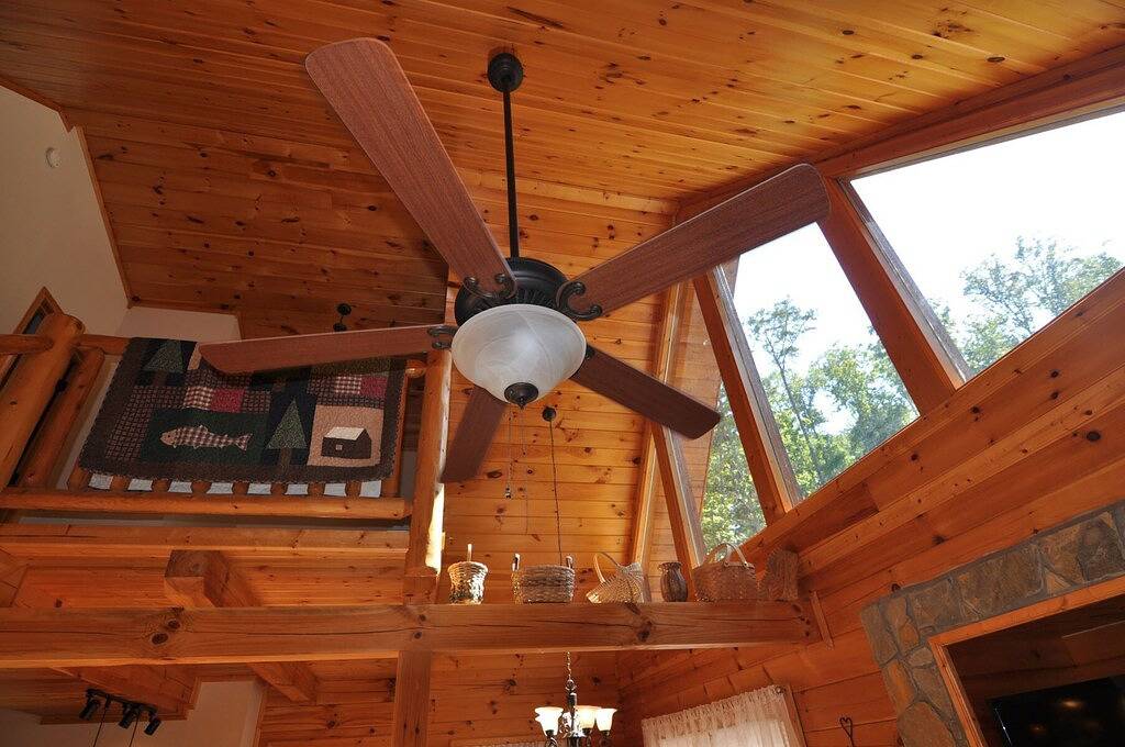 Cherokee Ridge Retreat in Qualla, Jackson County