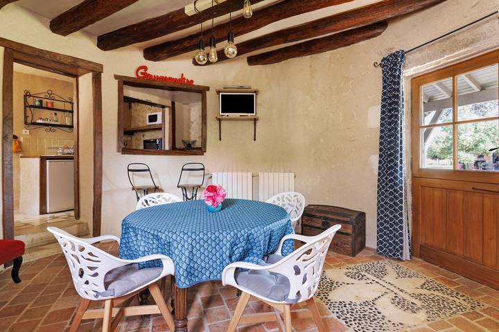 Holiday Home 'La Tour De La Gazillère' in Chédigny, Loiredalen