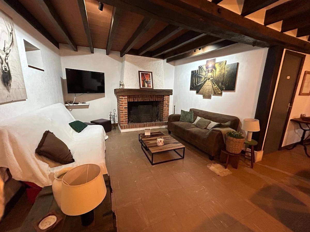 Gîte 1, ouvriers, campagne, piscine 1h de beauval in Nouan-le-Fuzelier, Sologne