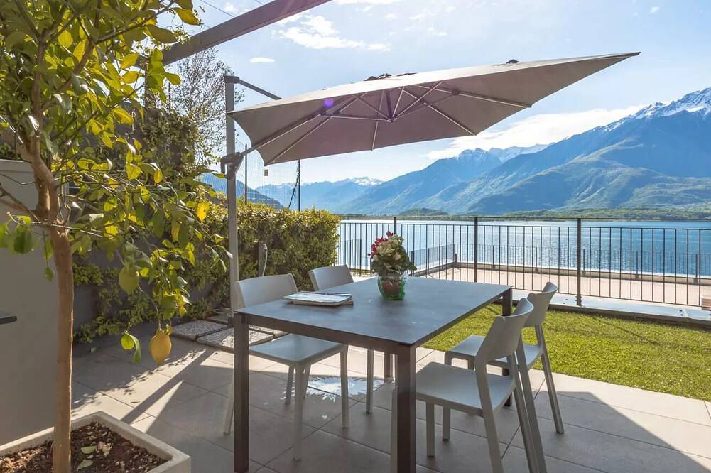Ganze Wohnung, The Most Beautiful Views Of Lake Como From The Serenity Of Your Home in Trezzone, Veltlin