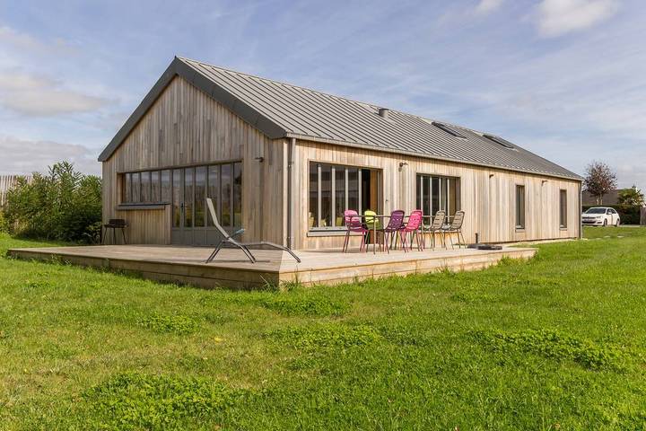 Gîte pour 8 personnes, avec jardin à Saint-Vaast-la-Hougue - 2