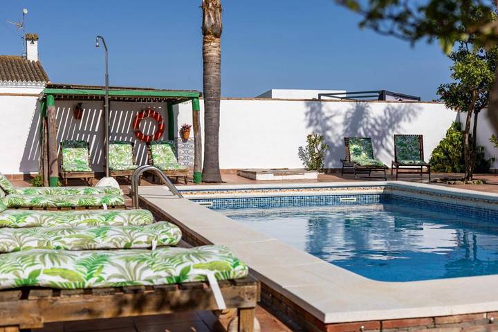 Apartahotel para 5 personas, con terraza y piscina en Costa de la Luz