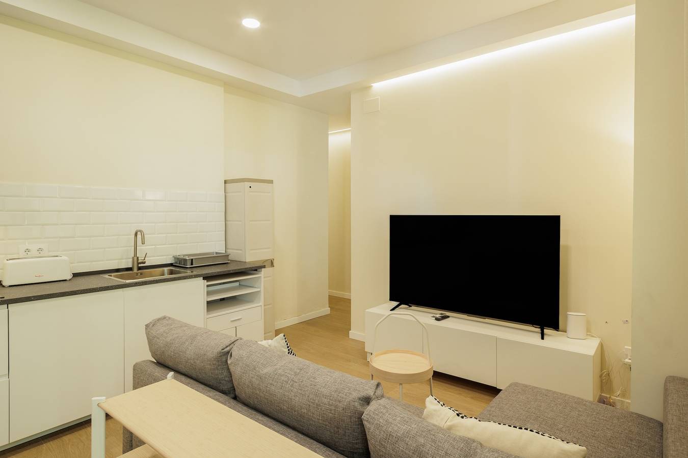 Entire apartment, Exclusive 2-Bedroom Apartment in Central Seville in San Pablo-Santa Justa, Sevilla