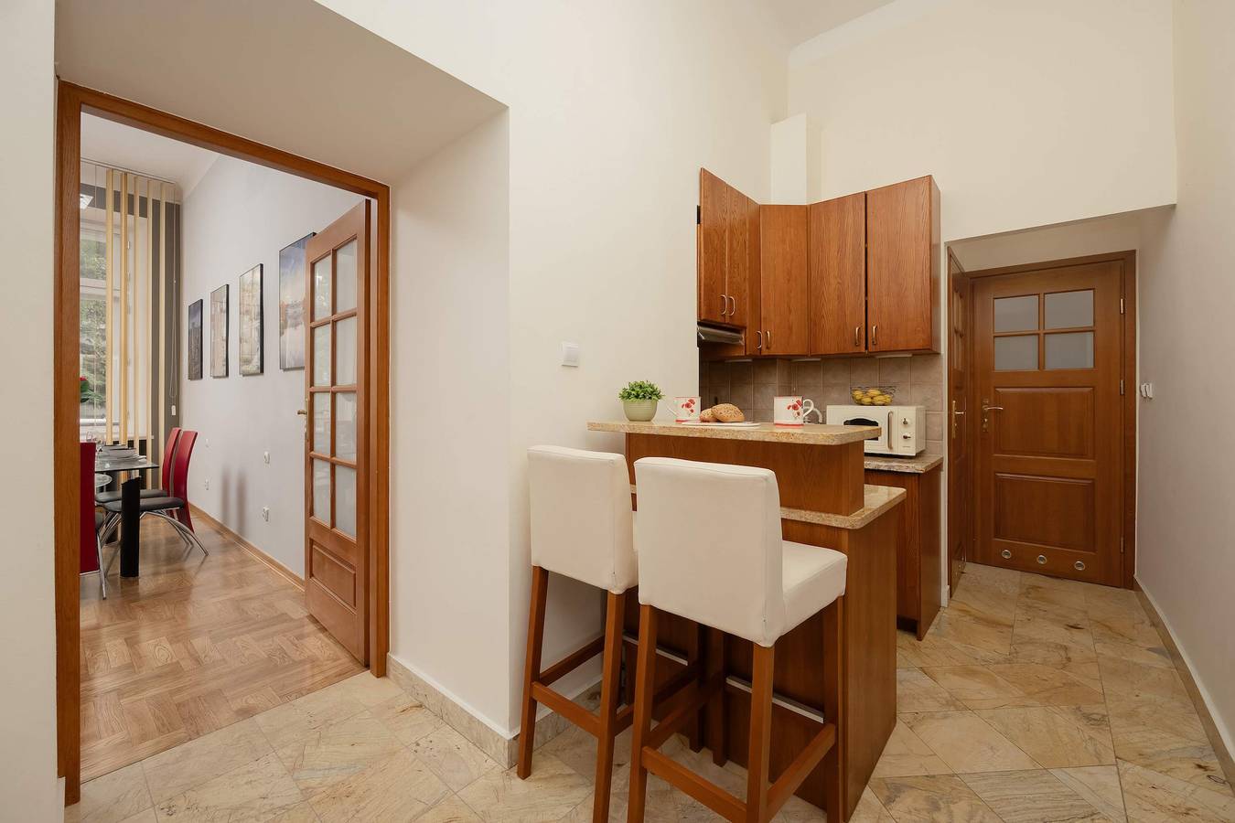 Apartamento entero, Okólnik 11A | Warsaw | Atmospheric Apartment | Center in Varsovia Śródmieście, Varsovia