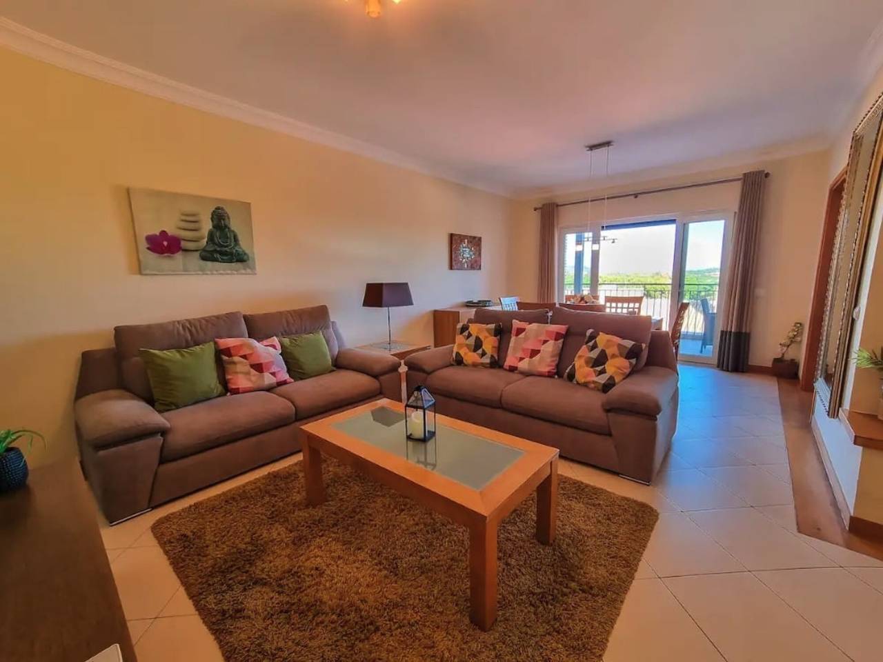 Appartamento intero, Appartamento 'Victoria Comfort' con piscina condivisa, Wi-Fi e aria condizionata in Quarteira, Distretto di Faro