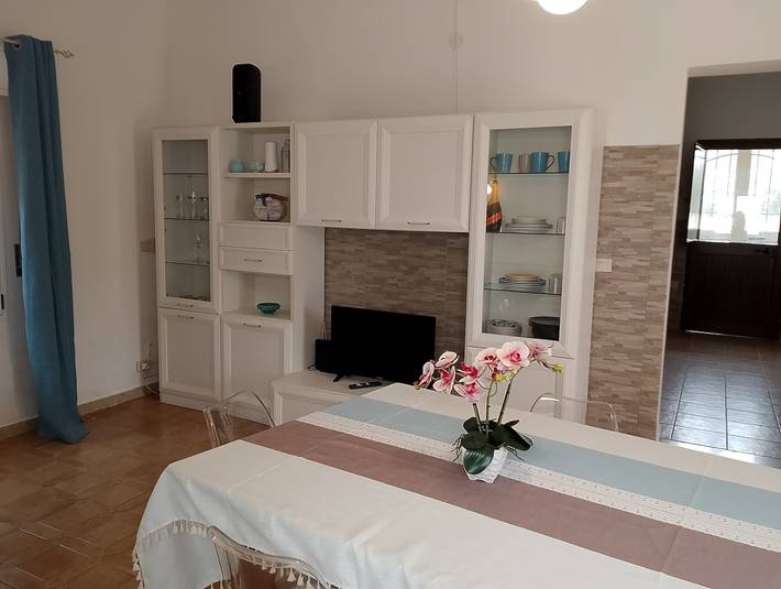 Villa 'Nonna Anna' con piscina fuori terra, terrazza privata e Wi-Fi, forno a legna e barbecue in Varco 23, Siracusa