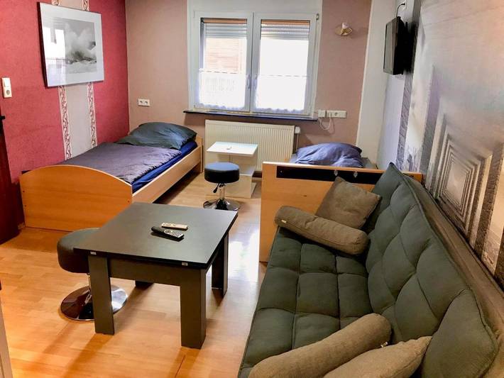 Ferienwohnung für 3 Personen, mit Balkon und Terrasse sowie Garten und Ausblick in Melsungen - 2
