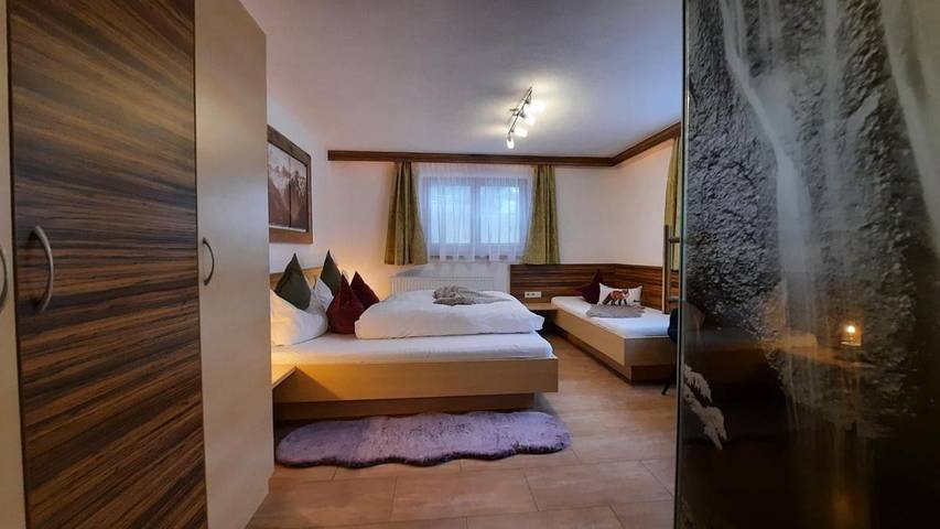Ferienwohnung für 3 Personen, mit Terrasse und Garten sowie Ausblick in Kauns
