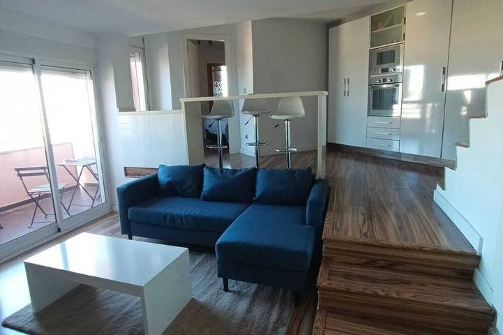 Ferienwohnung für 6 Personen, mit Balkon und Garten in Valencia