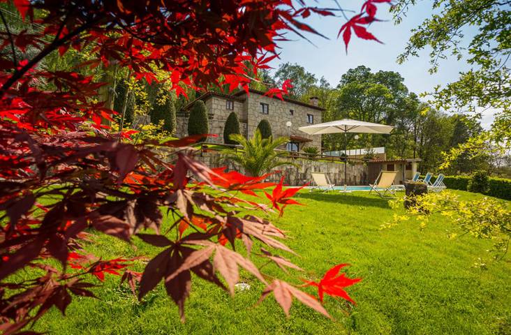 Gîte pour 9 personnes, avec Balcon et Jardin dans Caniçada