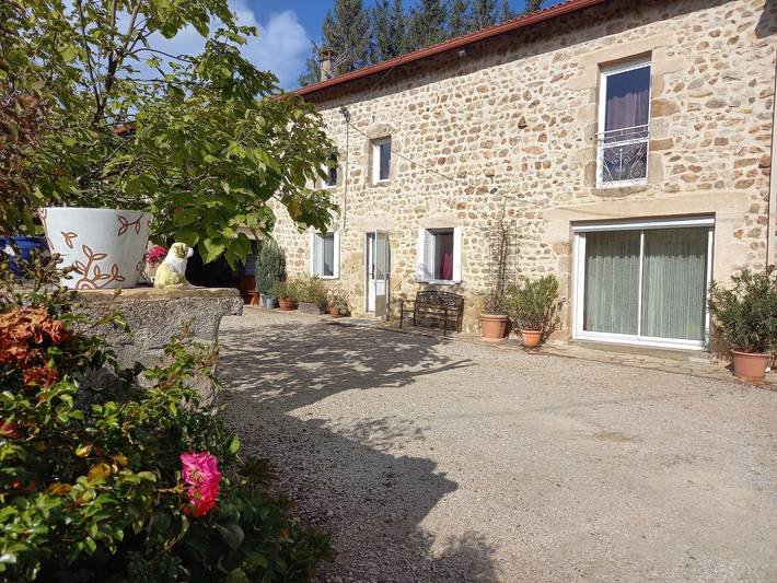 Gîte pour 6 personnes, avec jardin à Saint-Georges-Lagricol