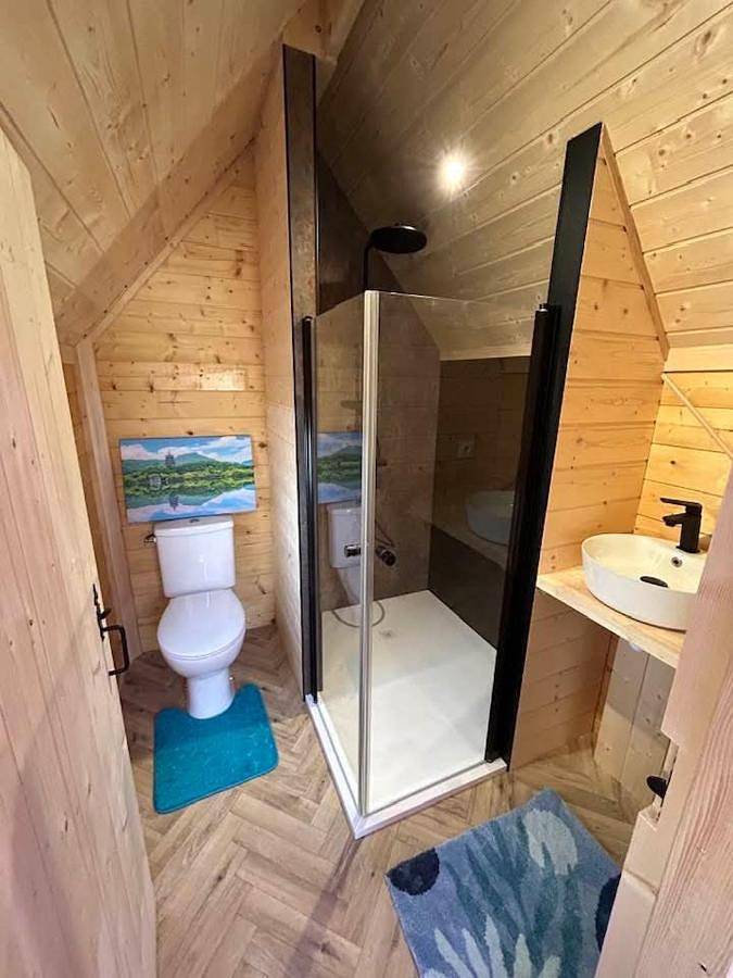 Chambre d’hôte pour 2 personnes, avec jardin ainsi que vue et terrasse, animaux acceptés dans Sèvremont - 3