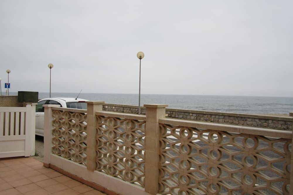 Entire apartment, Rents T3 - Leucate beach - Ground floor - Beachfront in Leucate, Narbonne region