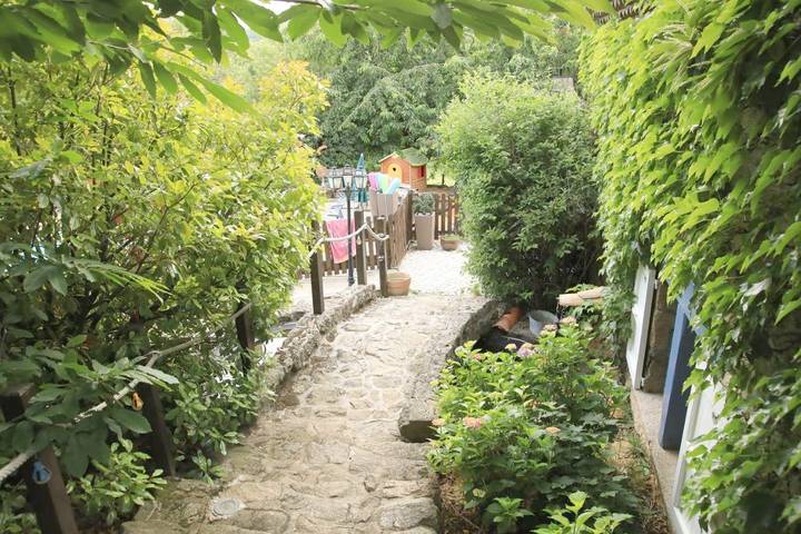 Location de vacances pour 8 personnes, avec jardin et jacuzzi ainsi que sauna et piscine à Boffres - 3