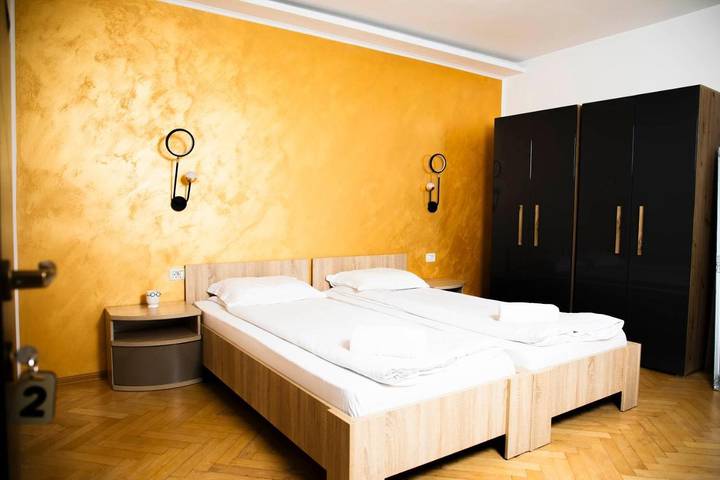 Maison d’hôte pour 2 personnes, avec vue et terrasse, animaux acceptés à Brașov