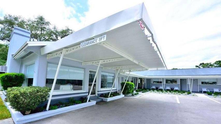 Hôtel pour 10 personnes, avec piscine et jardin