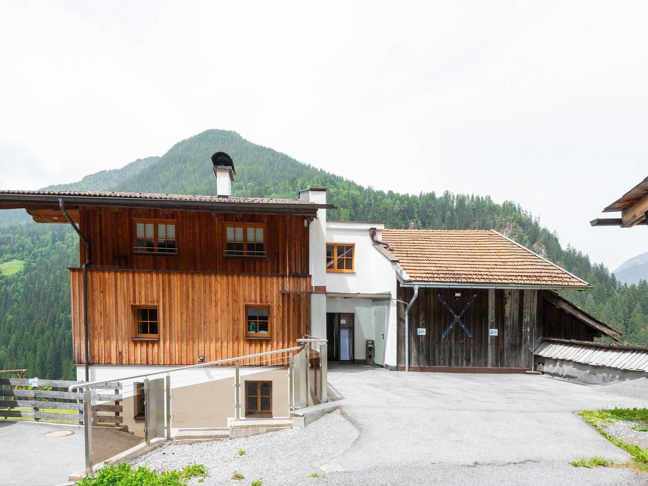 Ganze Wohnung, Bauernhof in Tobadill mit Bergblick in Tobadill, Verwall