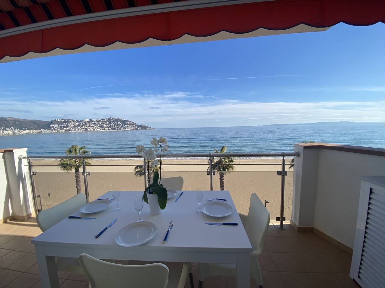 Appartement entier, Appartement de vacances pour 6 personnes avec terrasse in Santa Margarida, Roses