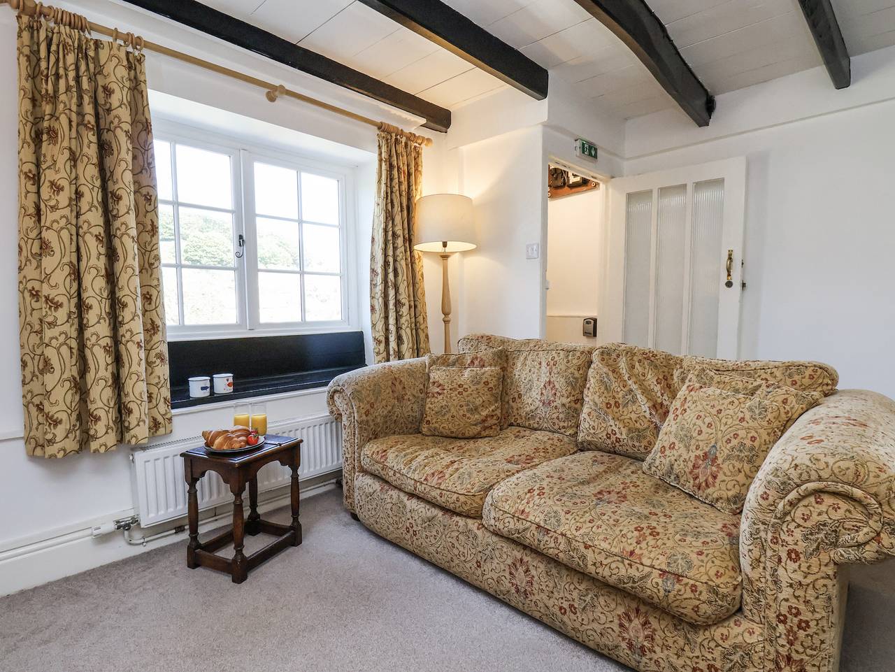 Rigg Cottage, Mount Pleasant in Sandsend, North York Moors National Park
