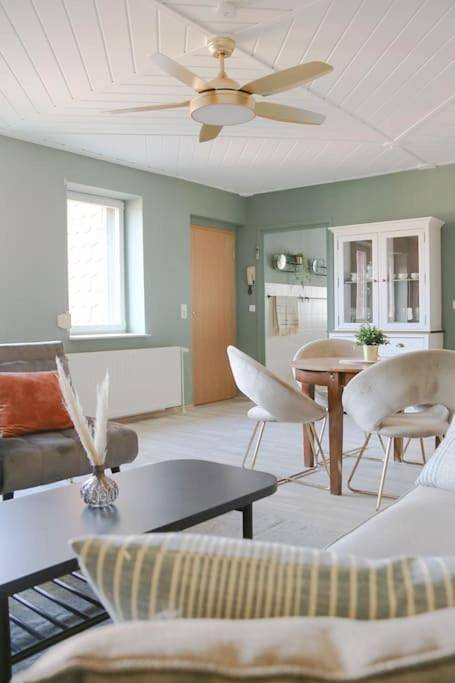 Ferienwohnung für 4 Personen, mit Balkon in Beeskow