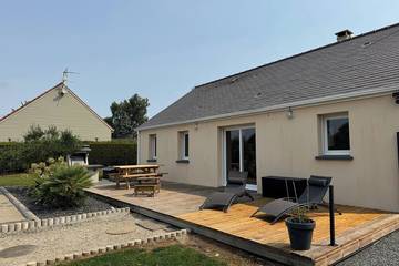 Location de vacances pour 6 personnes, avec jardin, animaux acceptés à Millières