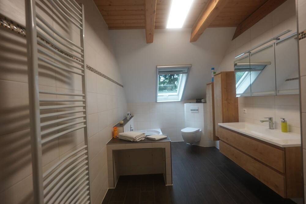 Ganze Wohnung, Ferienwohnung Erika · Natur & Ruhe in der Lausitz · 3 Zimmer, 8 Gäste in Neiße-Malxetal, Lausitz