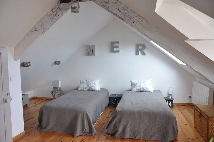 Direkt am Meer, außergewöhnliche Aussicht, Charme, Kamin und High-End-Komfort, 100m2 in Port-en-Bessin-Huppain, Bayeux und Umgebung