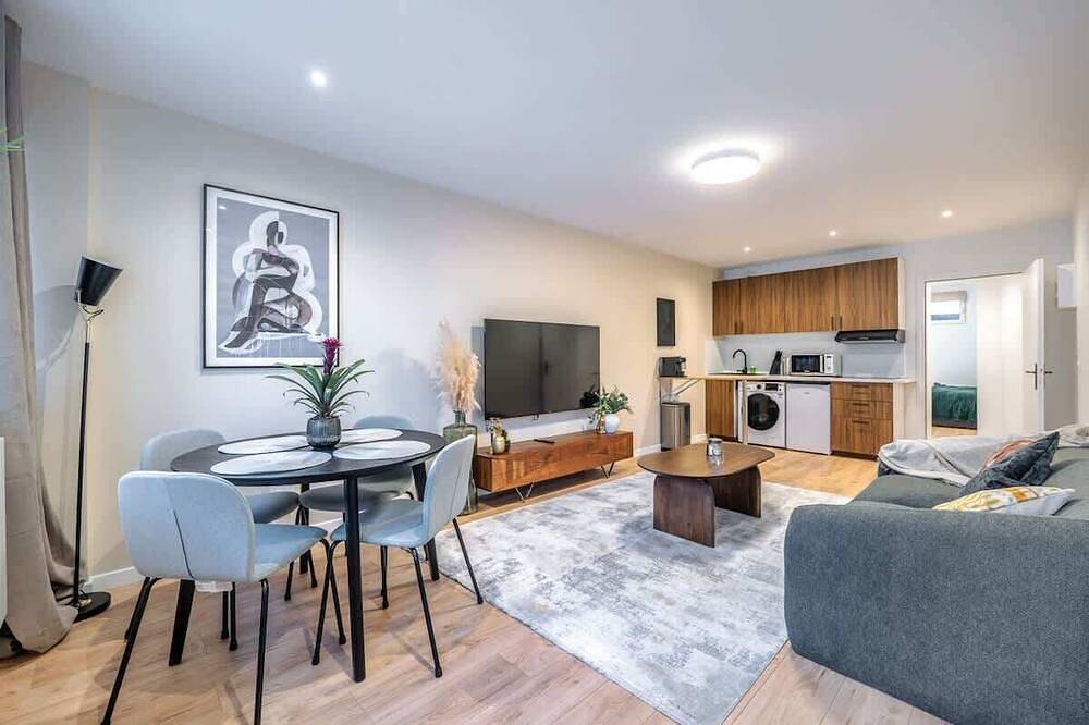 Apartamento entero, Chatillon · Renovated apartment ~ Chatillon in Châtillon, Altos del Sena