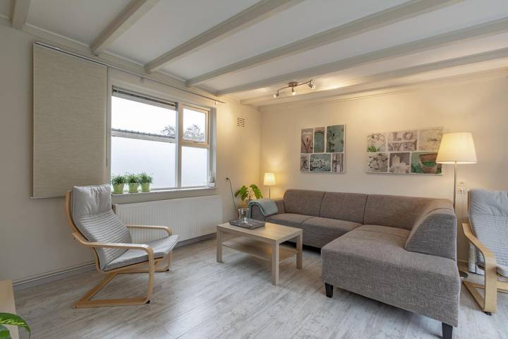 Ferienhaus für 6 Personen, mit Balkon/Terrasse und Terrasse sowie Garten in Sint Maartenszee