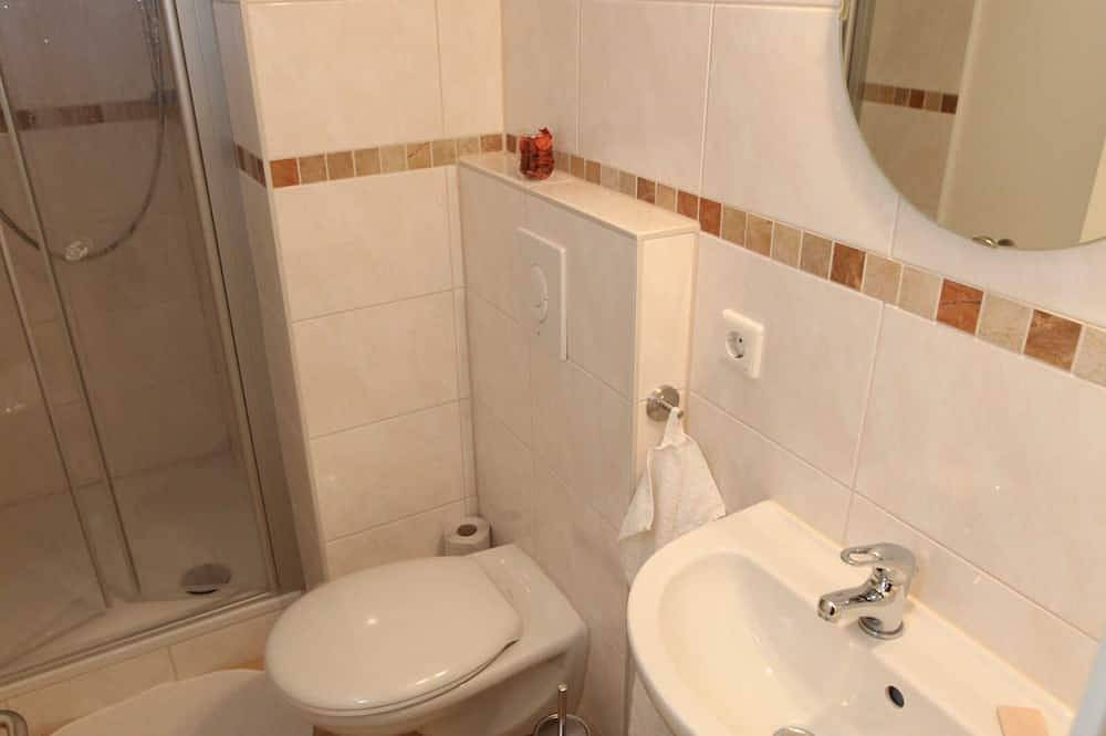 Ganze Wohnung, Fewo Landeskrone Dachgeschoss-Maisonette - Altstadthaus/Ferienwohnungen Görlitz in Görlitz, Oberlausitz-Niederschlesien