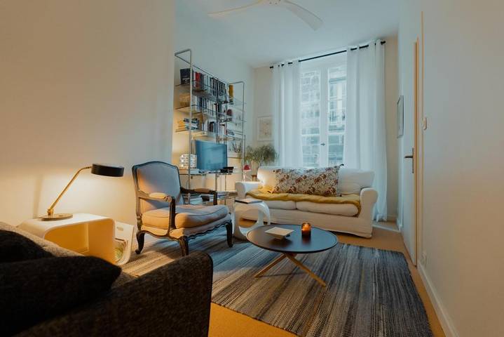 Gîte pour 4 personnes, avec terrasse dans Office De Tourisme Et Des Congres De Clermont Ferrand