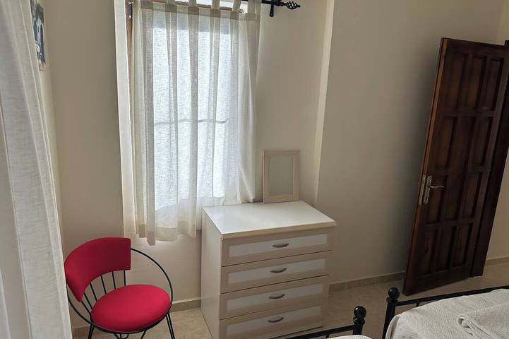 Appartement entier, Appartement meublé indépendant de 2 chambres avec piscine, à 5 minutes de la ville et de la plage. in Kaş, Saklıkent