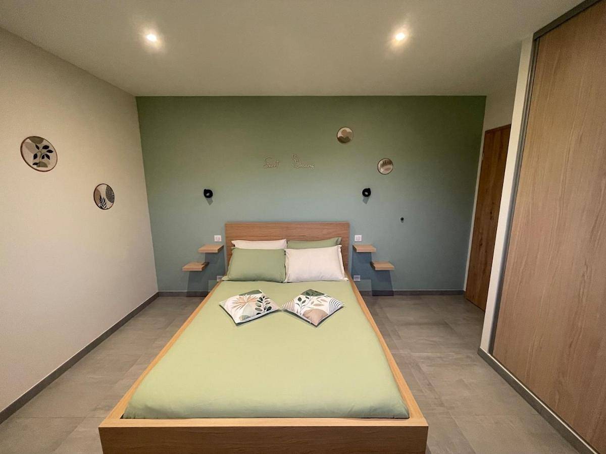 Two-Bedroom House in Taintrux, Sankt Didel