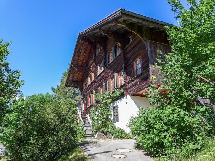 Chalet voor 6 personen, met Terras en Uitzicht in Saanen