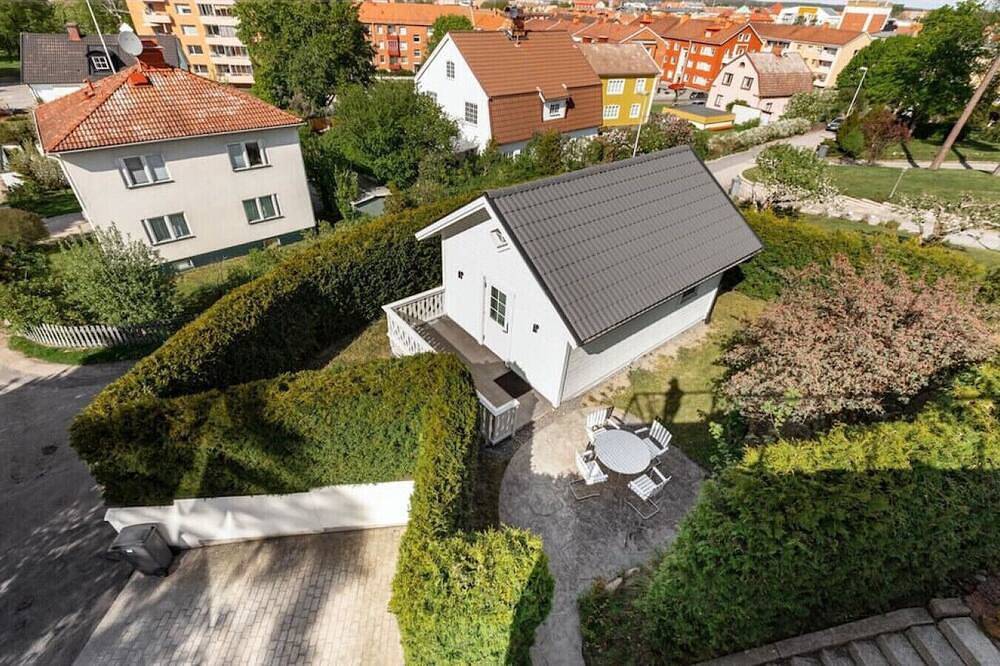 Private mini-villa with patio in Katrineholm, Södermanland