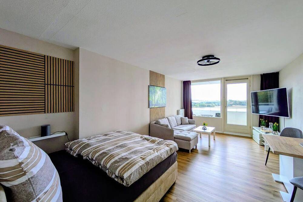 Ganze Wohnung, Ferienwohnung mit Seeblick - Appartement/Fewo, Dusche, Wc, Seeblick in Bad Segeberg, Kreis Segeberg