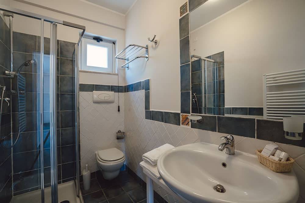 Apartamento entero, Gorgonia   Sea view flat located in the Ruve Bianche Residence with swimming pool and private beach in Vibonati, Cilento
