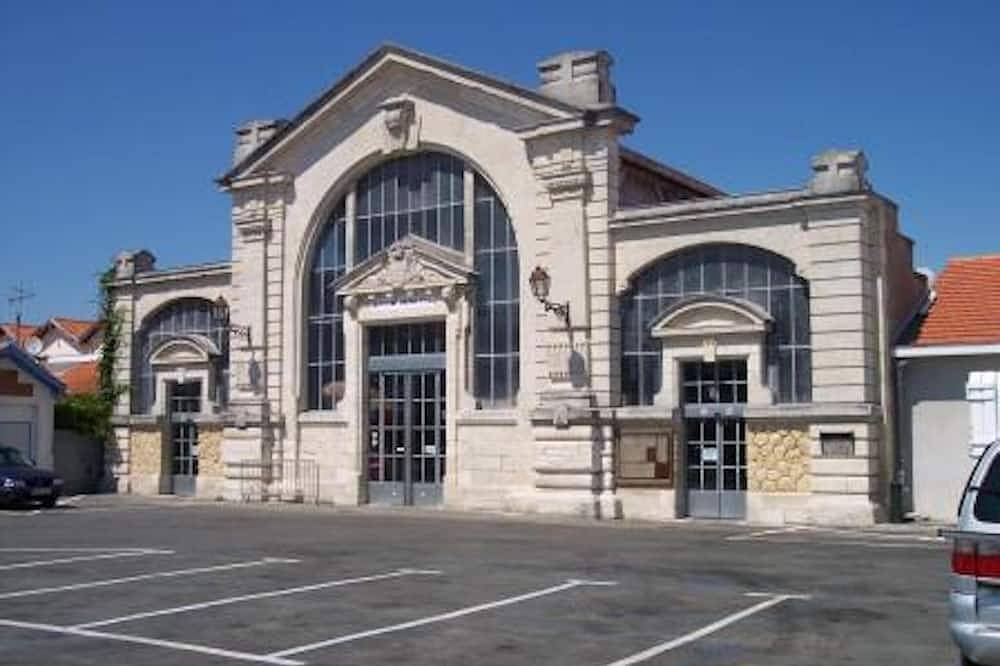 Entire apartment, Apartment Soulac sur mer close to the ocean and all amenities in Soulac-sur-Mer, Lesparre-Médoc region