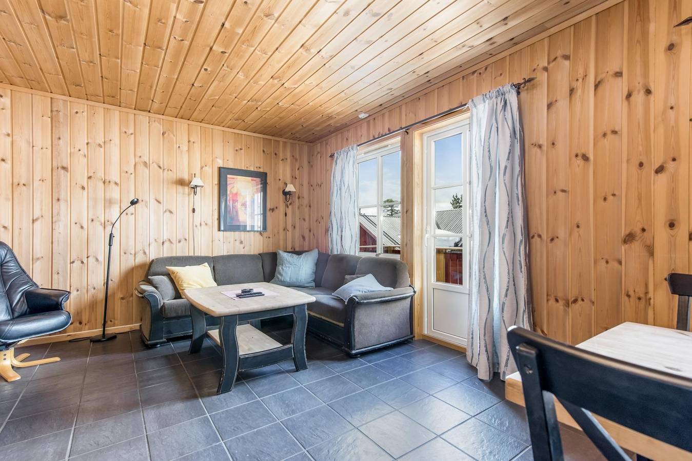 Villmark & Ski · 2 sov · Elbillader · 60 min Osl in Løten