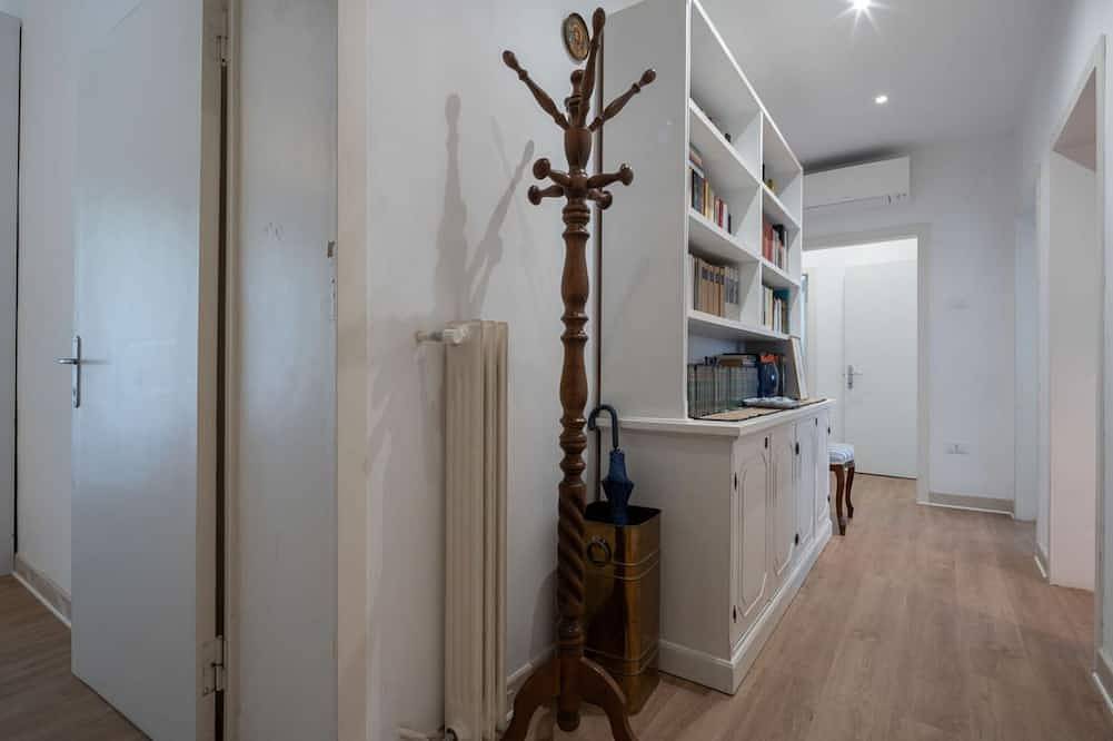 Ganze Wohnung, Family apartment for 6 with private open space in Lido di Venezia, Venedig