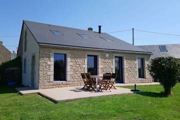 Location de vacances pour 9 personnes, avec jardin dans Kerhillio