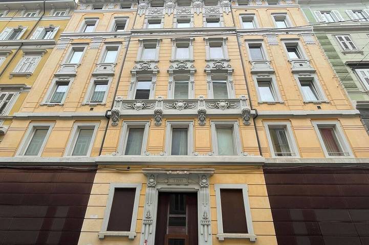 Gemütliches Zimmer mit Meerblick-Terrasse in einem Architektenhaus in Triest, Triest Provinz