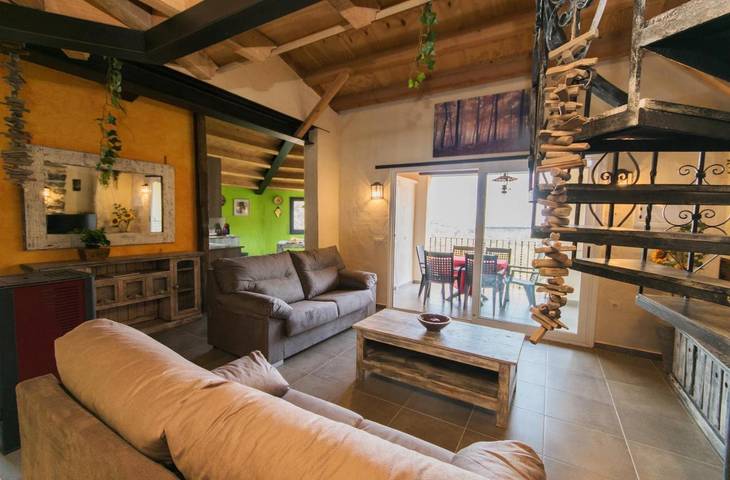 Gîte pour 2 personnes, avec vue et terrasse à Castellfollit de la Roca - 2
