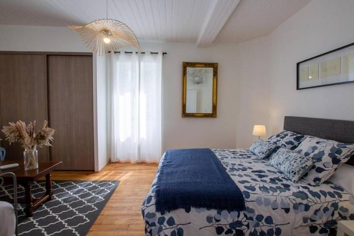 Location de vacances pour 6 personnes, avec terrasse et jardin, animaux acceptés à Tocane-Saint-Apre - 4