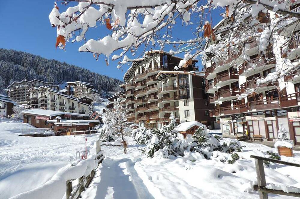 Apartamento entero, T3 Montaña, 2 habitaciones, en el centro, a pie de pistas in La Tania, La Perrière