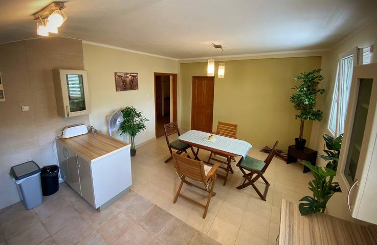 Ferienhaus für 6 Personen, mit Garten und Meerblick, mit Haustier in Montenegro - 4