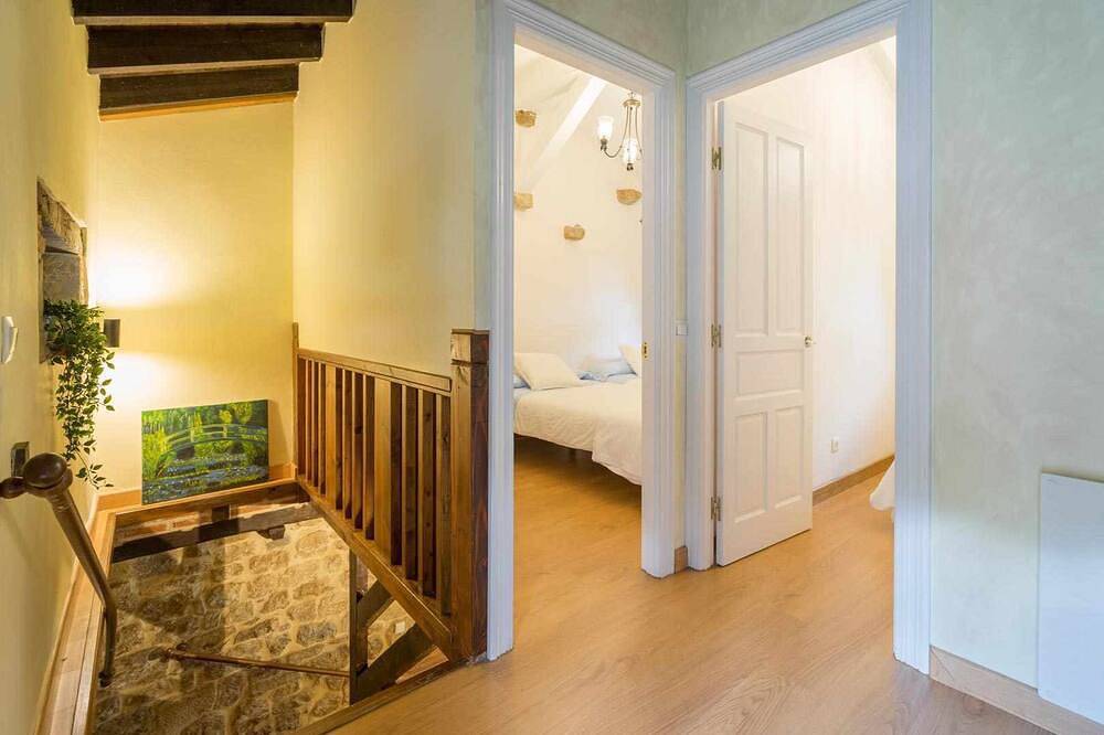 Casa de al Lado en Barcenaciones in Reocín, Costa de Cantabria